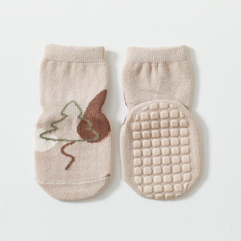 Khaki baby socks with cartoon print and non-slip bottom – beekaaboo.com
