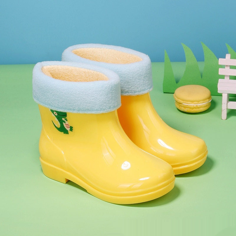 Golden dinosaur rain boots lined with velvet for warm, dry, and dino-fun adventures – beekaaboo.com