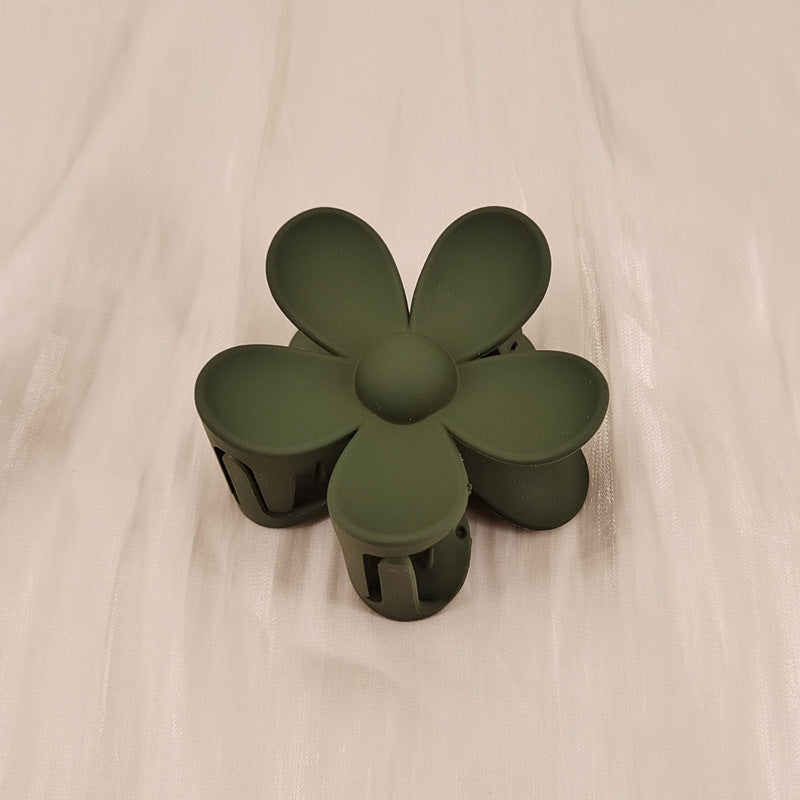Matte frosted flower hair clip in Army Green – soft resin claw clip for girls and women – beekaaboo.com