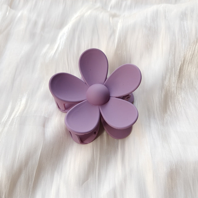 Matte frosted flower hair clip in Cmeo Brown Big – soft resin claw clip for girls and women – beekaaboo.com