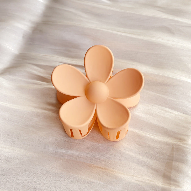 Matte frosted flower hair clip in Ginger Yellow Big – soft resin claw clip for girls and women – beekaaboo.com
