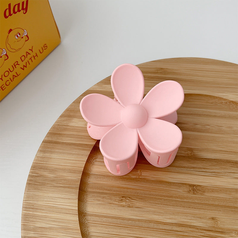 Matte frosted flower hair clip in Pink Big – soft resin claw clip for girls and women – beekaaboo.com