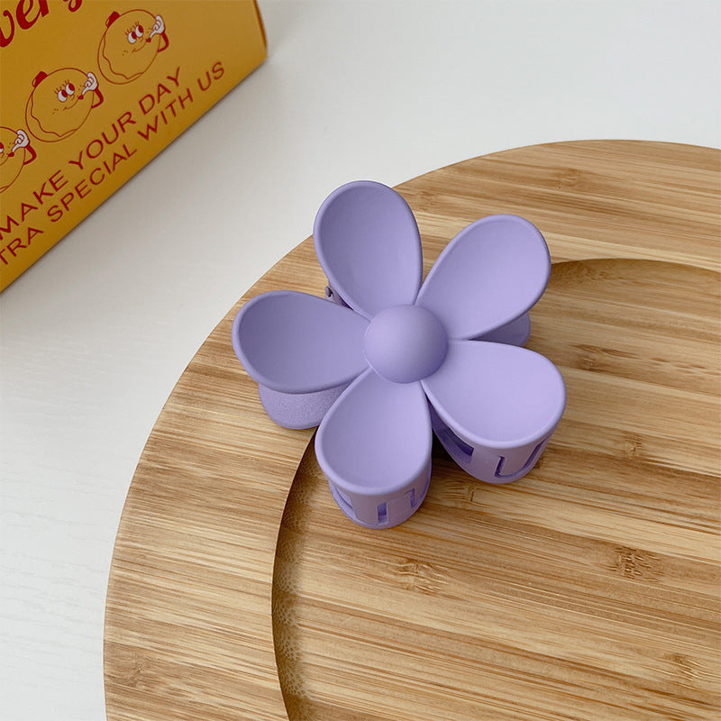 Matte frosted flower hair clip in Purple Big – soft resin claw clip for girls and women – beekaaboo.com