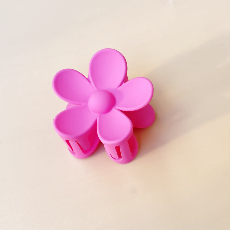 Matte frosted flower hair clip in Rose Red Small – soft resin claw clip for girls and women – beekaaboo.com