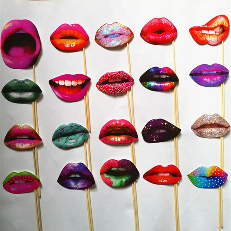 Lip Makeup -themed paper props for wedding and party fun – ideal for men, women, and group photos – beekaaboo.com