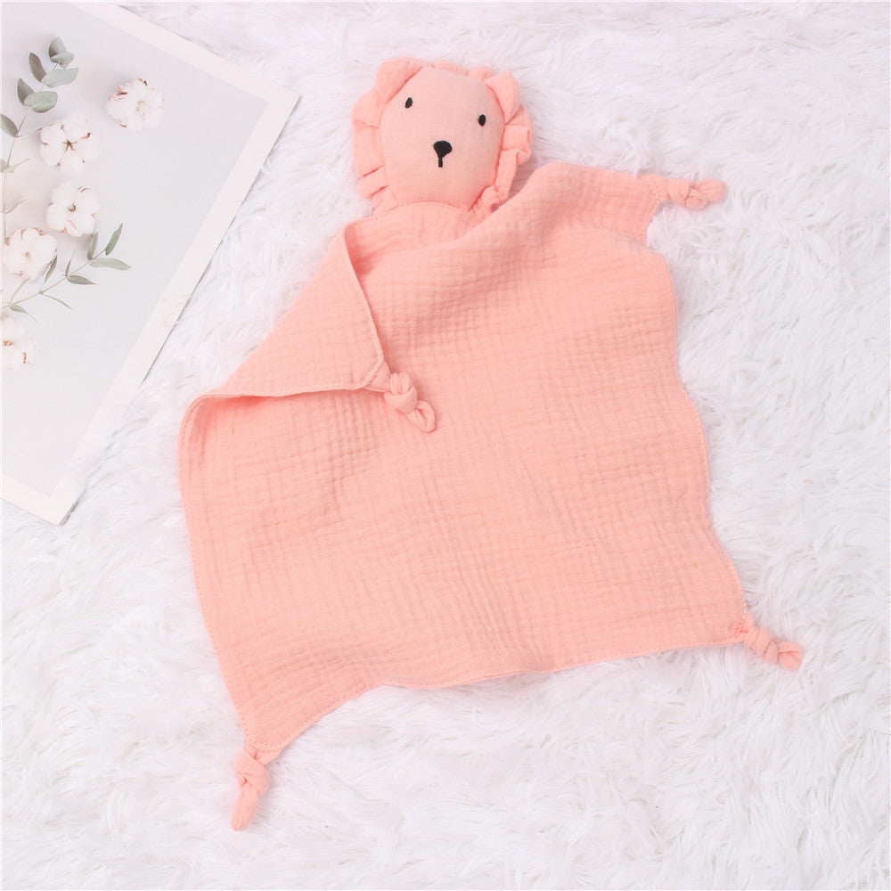Soft pink baby comfort towel with lion head design – gentle on baby’s skin – beekaaboo.com