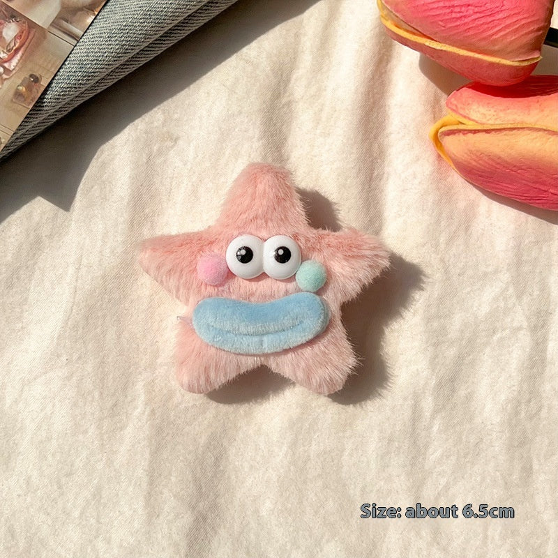 Light pink plush star clip for baby girls – sweet and lightweight – beekaaboo.com