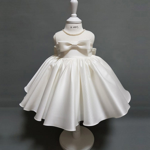 Front view of elegant white princess puffy dress for girls – beekaaboo.com